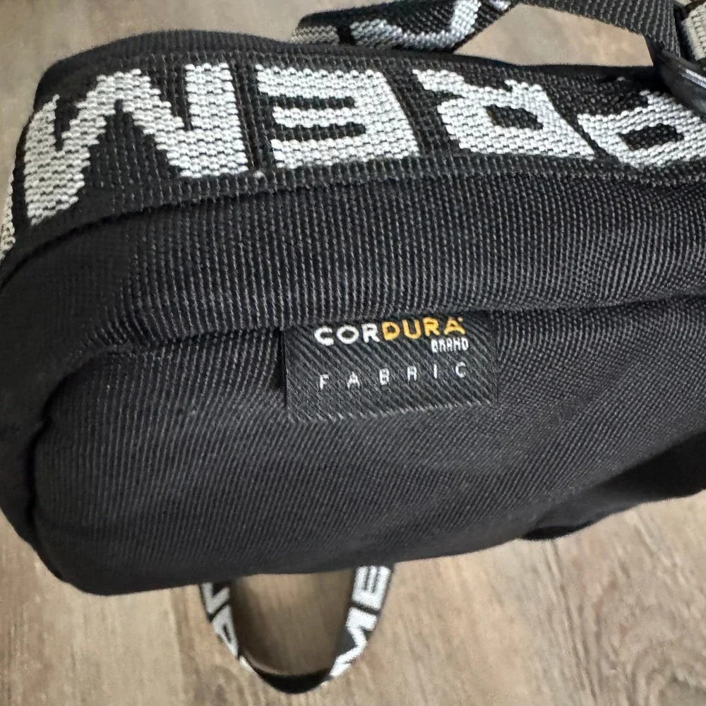 Supreme SS18 Shoulder Bag Black Cordura Logo Crossbody Streetwear Accessory